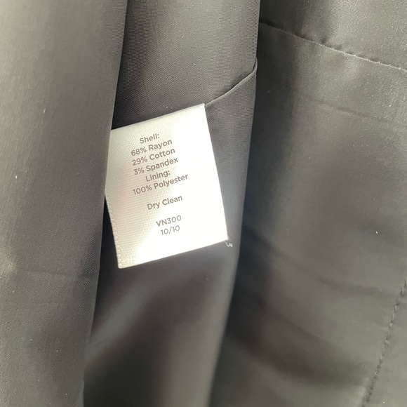 Blk pleated side pocketed lined skirt NWT size 12 - Picture 4 of 5